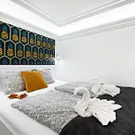 Gloria Downtown Apartman *