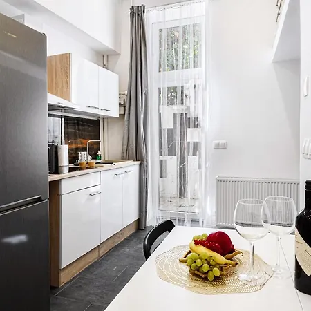 Gloria Downtown Apartment Budapest