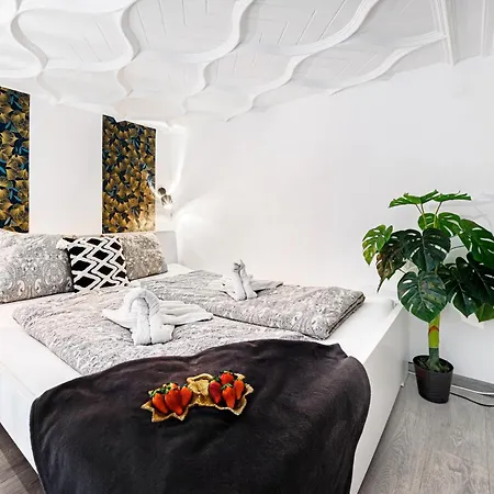 Apartament Gloria Downtown *