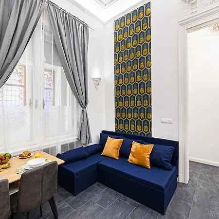 Gloria Downtown Apartament